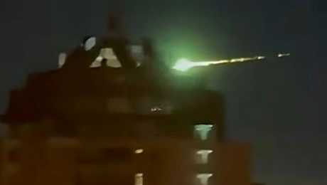 μετεωρίτης