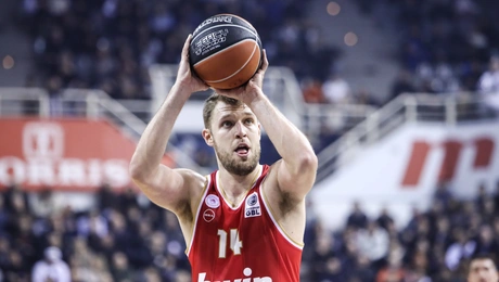 Σάσα Βεζένκοφ