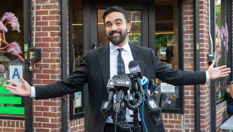 Ο Ζόραν Μαμντάνι