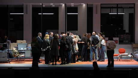 Προσβάσιμη παράσταση - ΟΙΔΙΠΟΔΑΣ, ΣΤΕΓΗ