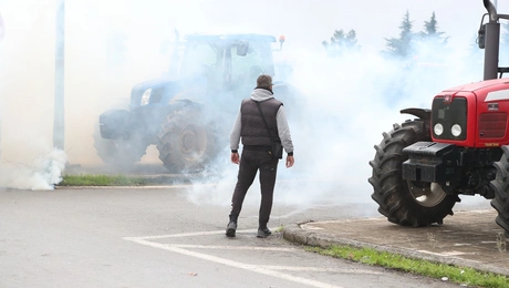 Χρήση χημικών από τα ΜΑΤ στα Πράσινα Φανάρια