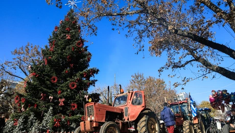 Συγκέντρωση αγροτών στα δικαστήρια Λάρισας