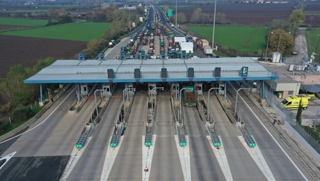 μπλοκα-αγροτες-διοδια