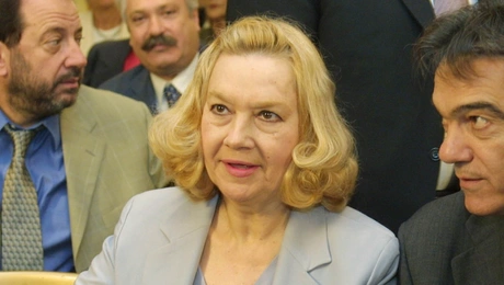 Ντόρα Γιαννακοπούλου