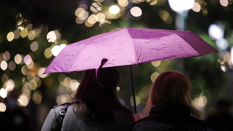 Βροχή Χριστούγεννα στην Αθήνα