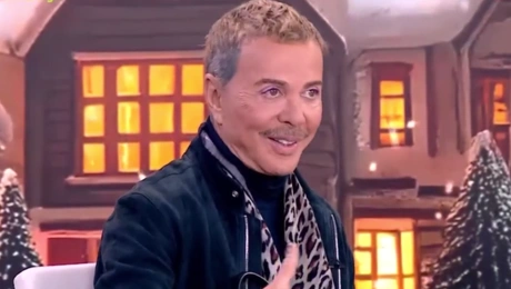 Λάκης Γαβαλάς