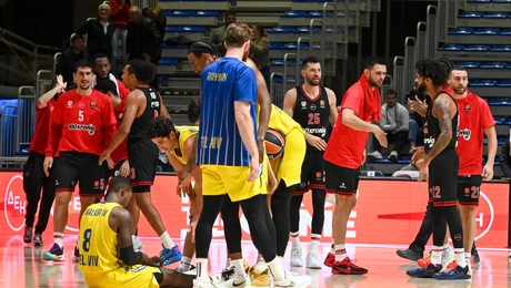 Μακάμπι - Ολυμπιακός