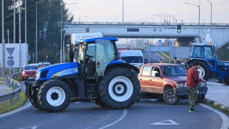 Μπλόκα-αγροτών-λάρισα