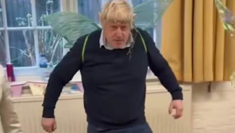 O Μπόρις Τζόνσον στο πάρτι της 4χρονης κόρης του