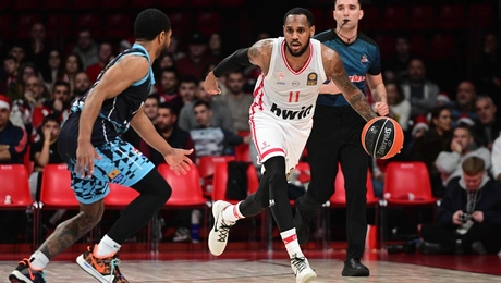 Ολυμπιακός Μόντε Μόρις