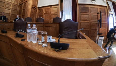 Εξεταστική για τις υποκλοπές