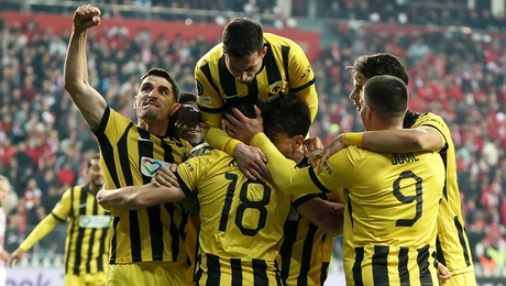 Σάμσουνσπορ–ΑΕΚ