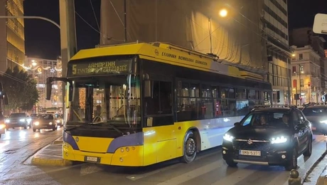 Τρόλεϊ ακινητοποιήθηκε στο κέντρο της Αθήνας