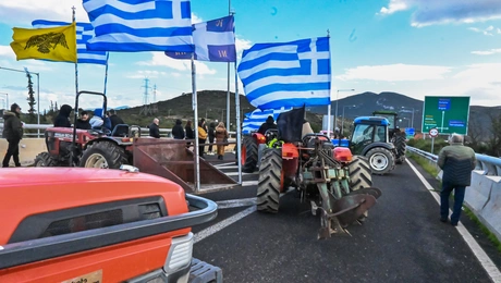 Κινητοποίηση αγροτών στην Ε.Ο Κορίνθου