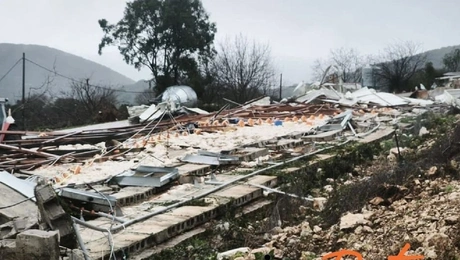 Η ζημιά από τον ανεμοστρόβιλο στην Ήπειρο