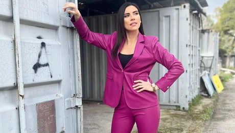 Άννα Λιβαθυνού