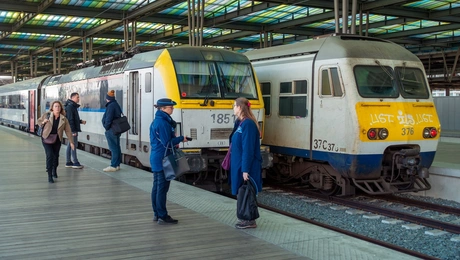 Σιδηροδρομικός σταθμός στο Βέλγιο