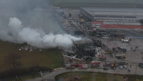 Ενάεριο πλάνο από τη φωτιά στη «Βιολάντα»