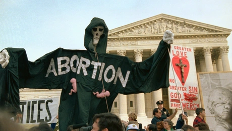 αμβλώσεις καρυστιανού