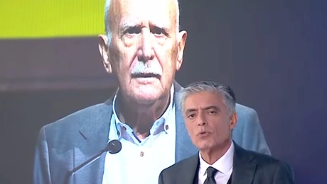 ευαγγελάτος για παπαδάκη