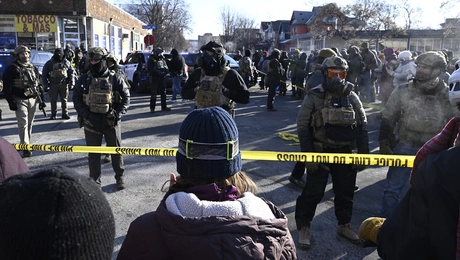 Κλοιός της ICE στη Μινεάπολις