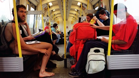 Γυμνός άντρας στο μετρό του Λονδίνου