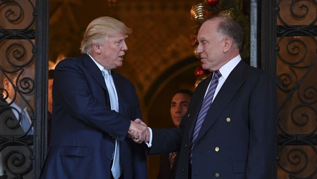 Ο Λόντερ με τον Τραμπ στην έπαυλη του προέδρου στο Μαρ-α-Λάγκο