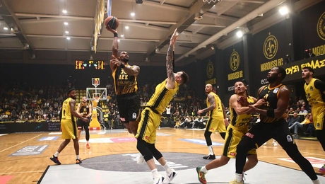 ΑΕΚ - Μαρούσι μπάσκετ