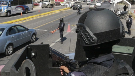 Δυνάμεις ασφαλείας στους δρόμους του Μεξικό