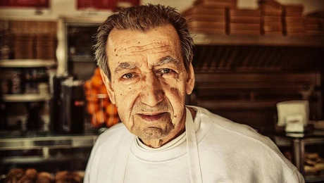 Νίκος τυρόπιτες