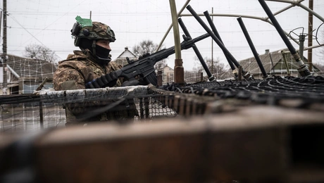 ουκρανια-στρατιωτης-πολεμος