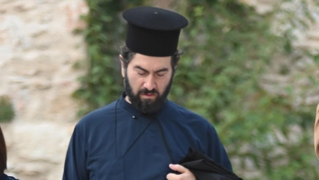 Πατήρ Αντώνιος