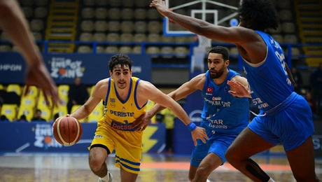 Πετκιμ περιστέρι μπάσκετ