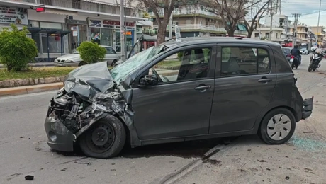 Τροχαίο με τραυματίες στη Θηβών