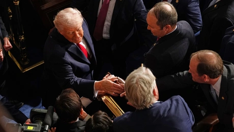 Ο Ντόναλντ Τραμπ στην αίθουσα του Κογκρέσου