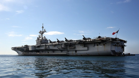 Το γαλλικό αεροπλανοφόρο Charles-De-Gaulle