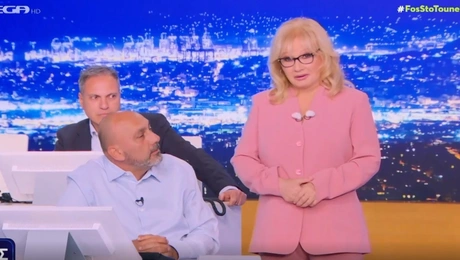 Φως στο Τούνελ Αγγελική Νικολούλη