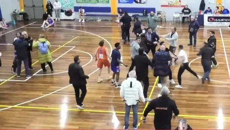 αμυντας ανορθωση επεισοδια