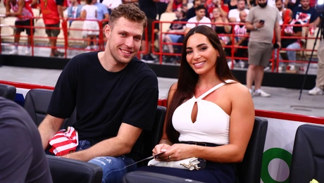 Σάσα Βεζένκοφ Νικόλ Ελευθεριάδου