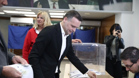 Χάρης Δούκας στην εκλογική διαδικασία για την ανάδειξη αντιπροσώπων του ΠΑΣΟΚ 