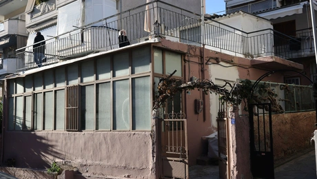 Νεκρή βρέθηκε 59χρονη στο διαμέρισμά της