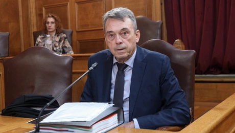 Γρηγόρης Βάρρας