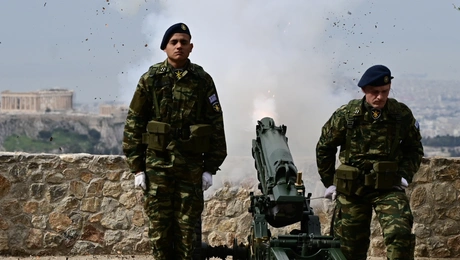 Κανονιοβολισμοί στον Λυκαβηττό