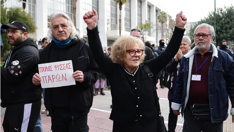 Η Μάγδα Φύσσα έξω από το Εφετείο μετά την απόφαση για τη δίκη της Χρυσής Αυγής