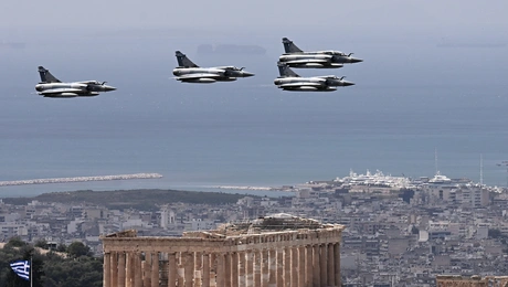 Στρατιωτική παρέλαση