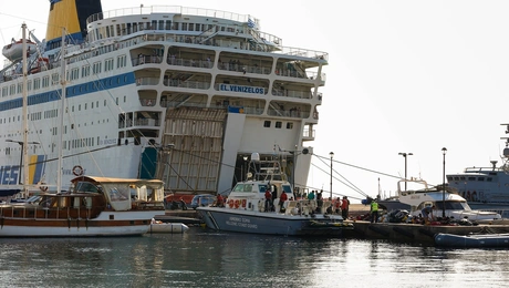 Πλοίο δεμένο στην Κω