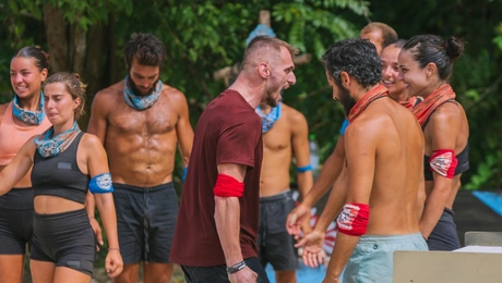 Survivor Επαρχιώτες Αθηναίοι