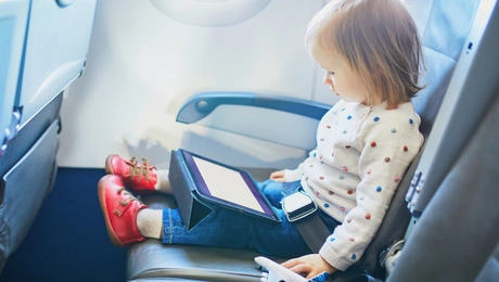 Παιδί με tablet