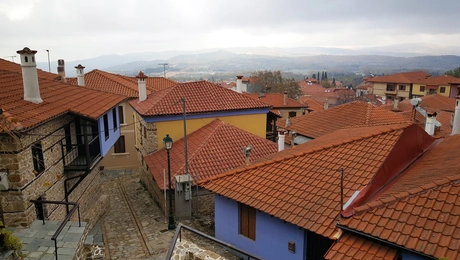 Χωριό κοντά στη Θεσσαλονίκη, Αρναία