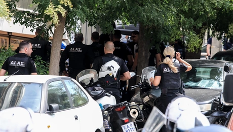 Άνδρας ταμπουρώθηκε στο σπίτι στον Νέο Κόσμο